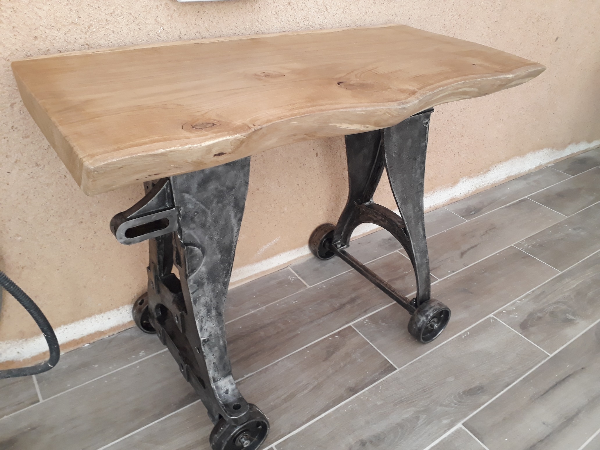 Table TV console