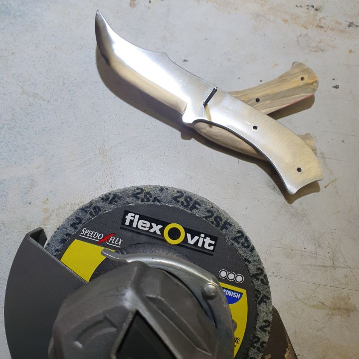Disque Speedoflex Flexfinish U4401: finition brossée sur acier
