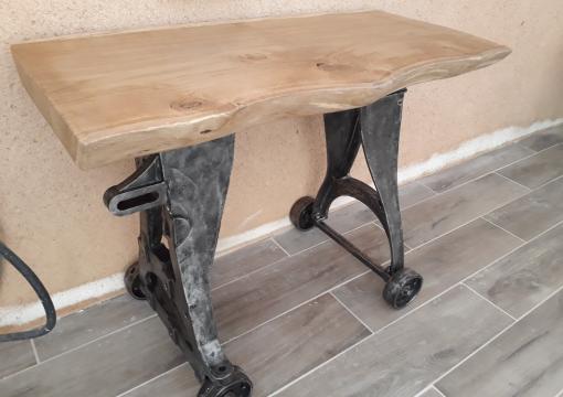 table réalisé à partir d'une scie à métaux alternative